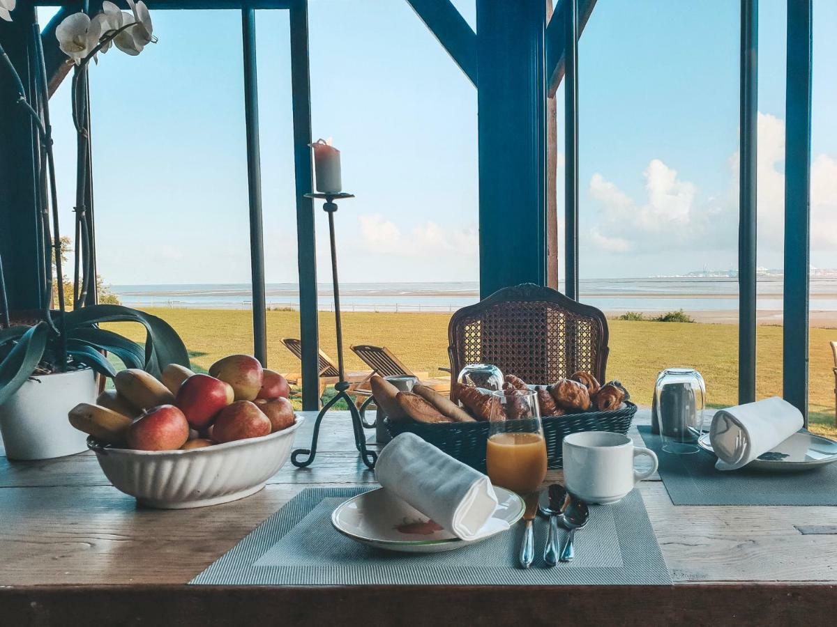 "La Girelle, Bord De Mer" Bed and Breakfast Honfleur Exteriör bild